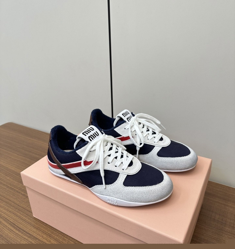 Miu Miu Casual Shoes